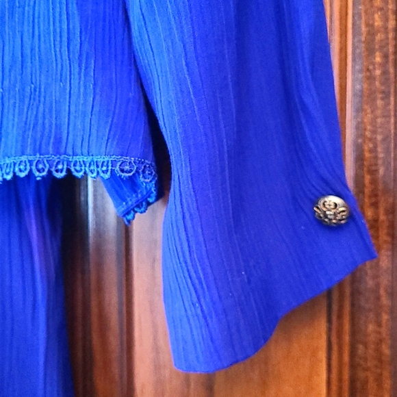 USA made Vintage women's dress size 14P with beautiful details. - Picture 3 of 8